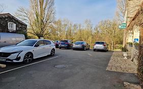 Logis Auberge De La Riviere